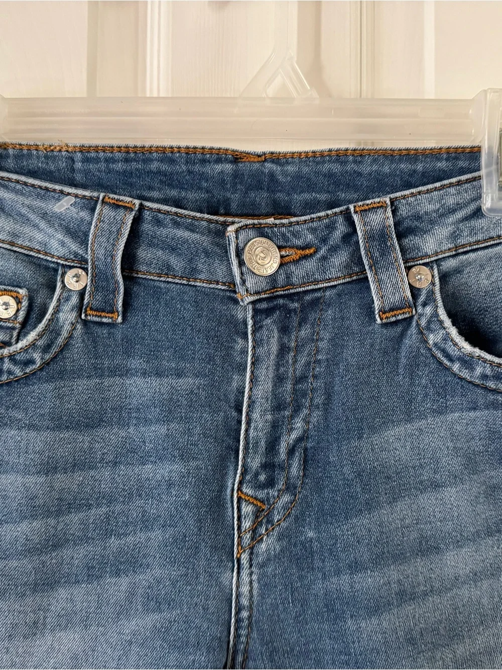 True Religion Curvy Skinny Mid Rise Distressed Jeans Size 29 Medium Blue Wash - Picture 6 of 15